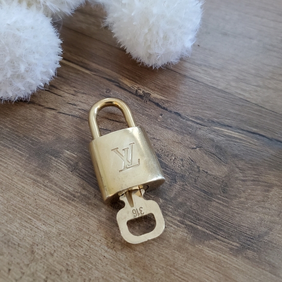 Louis Vuitton Accessories - Louis Vuitton Padlock & Key Set 316